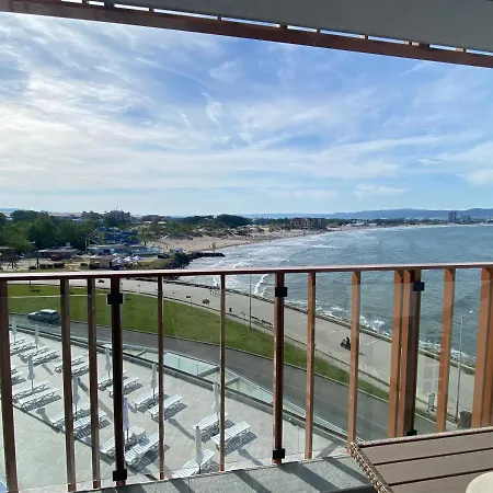 Paradiso 'в' 408 Private * Nessebar