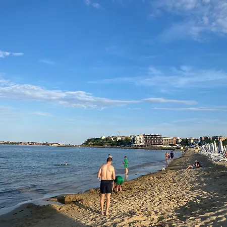 Paradiso 'в' 408 Private Apartment