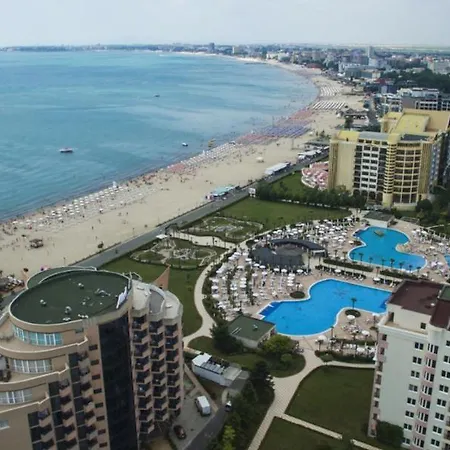 Paradiso 'в' 408 Private * Misivri