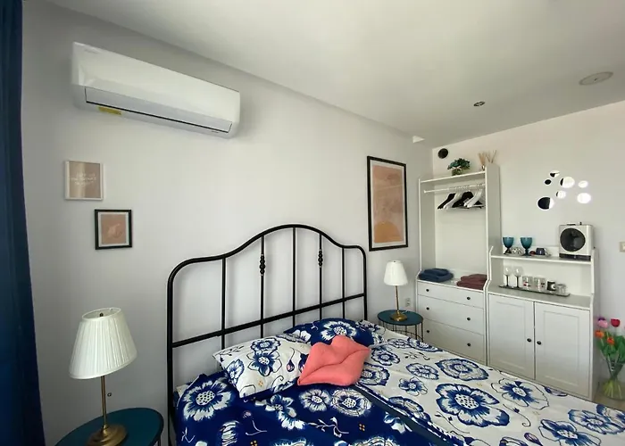 Paradiso 'в' 408 Private Apartment *