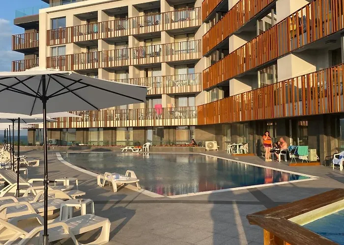 Paradiso 'в' 408 Private Apartment